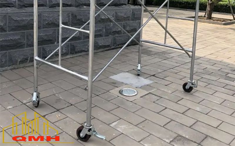 Bánh xe có khoá đảm bảo an toàn cho người lao động