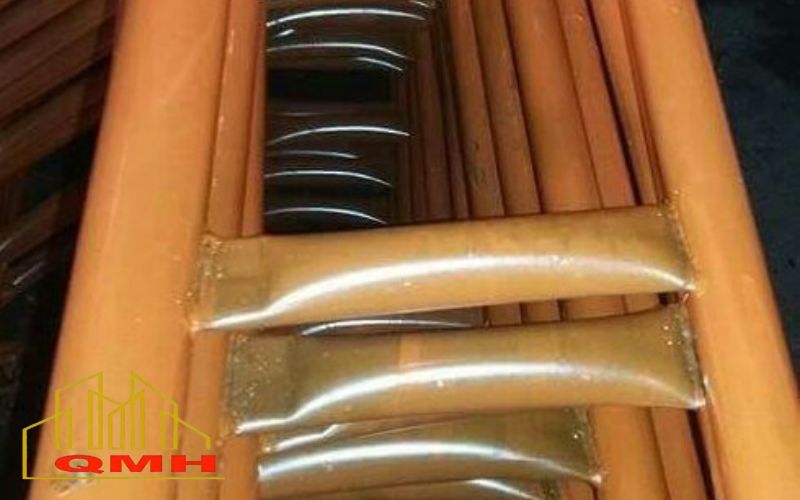 Giàn giáo chặt bẹp kém chắc chắn
