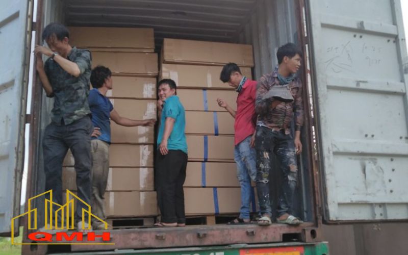Cung cấp hàng cho Bally More
