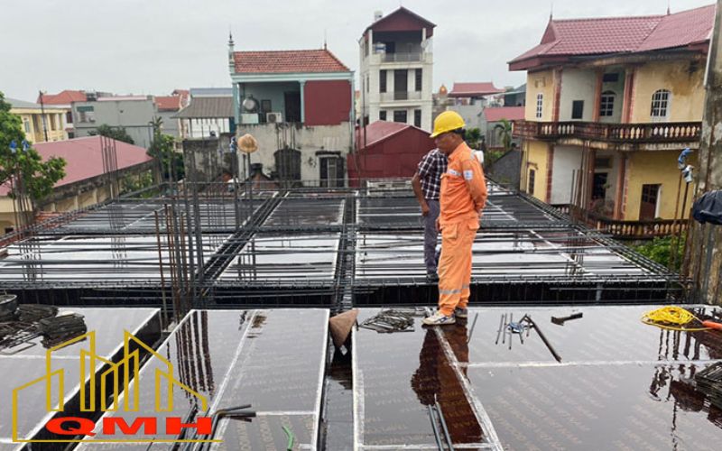 Ván phủ phim 18mm