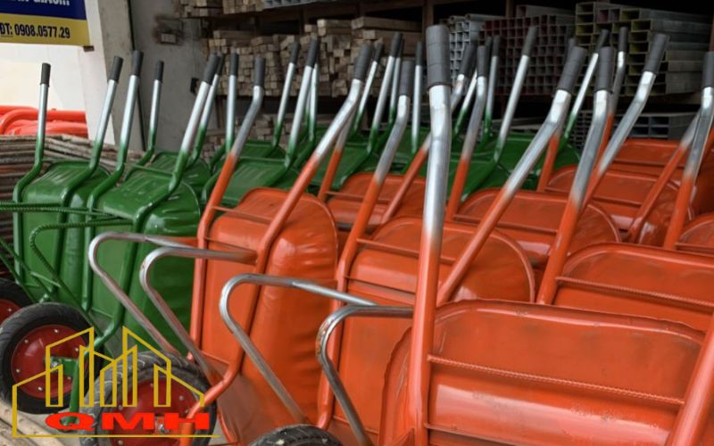 Xe rùa thép xanh - đỏ tại Quang Minh Hưng