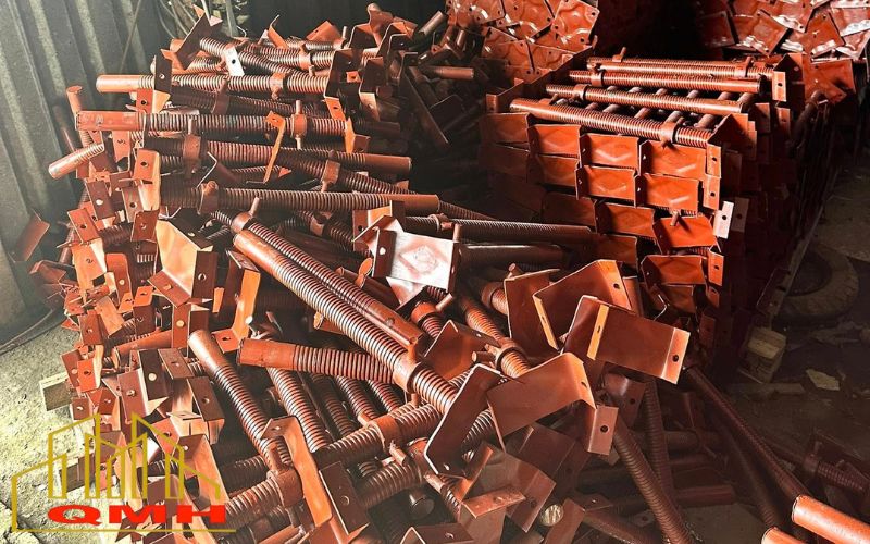 Chân kích ren nông nên thay hay sửa