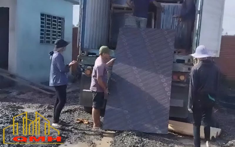 Ván phủ phim tại công trình