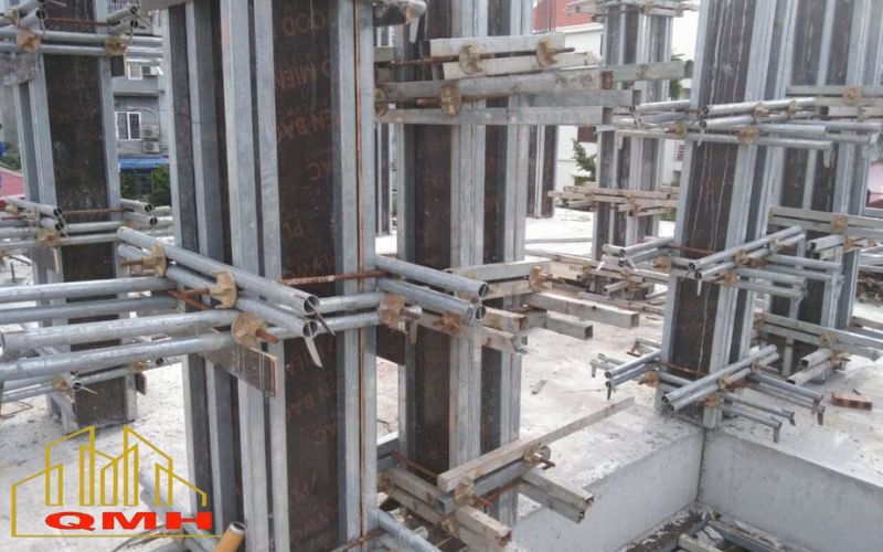 Ván phủ phim dùng làm coppha cột