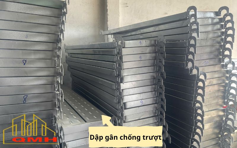 Mâm giàn giáo chống trượt