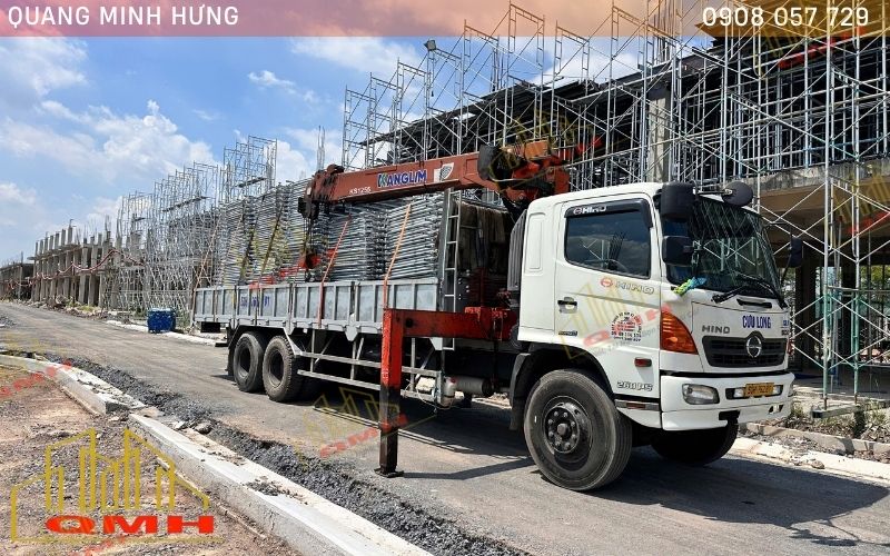 Giáo khung trong thi công nhà phố