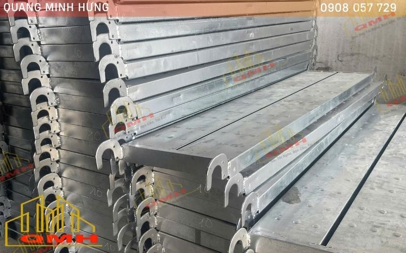 Mâm giàn giáo 10kg Quang Minh Hưng