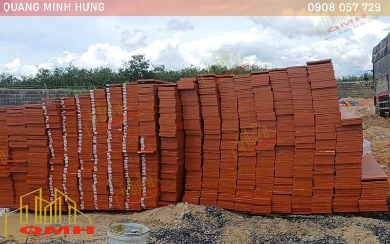 Lô ván cột 4m Quang Minh Hưng
